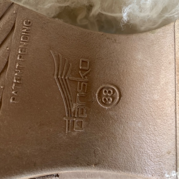 Dansko Bettie Boot shearling lined-- Like New - Picture 5 of 8